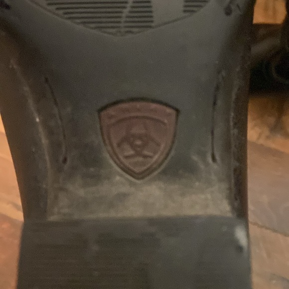 Ariat black leather pointed toe western boots size 5.5B - Picture 7 of 7